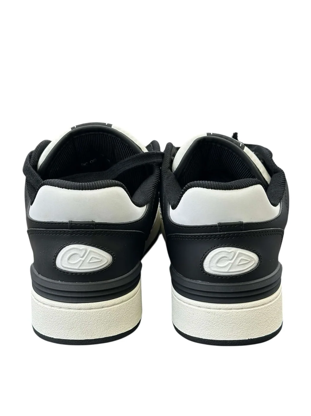 B57 Dribble Low in Top Sneaker Black