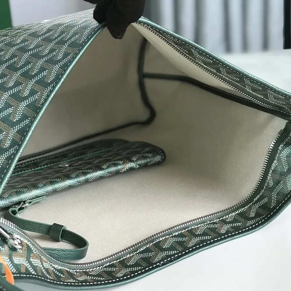 Goyard Bohème Hobo bag for Unisex in Pearly Green Goyard Bohème Hobo bag for Unisex in Pearly Green