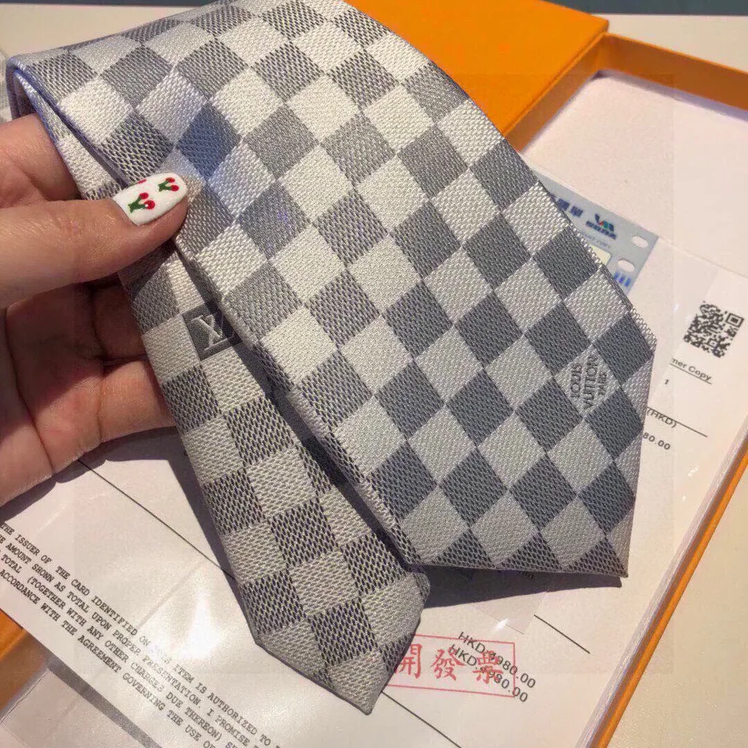 Louis Vuitton Damier Classic Tie Grey LV for Men Louis Vuitton Damier Classic Tie Grey LV for Men