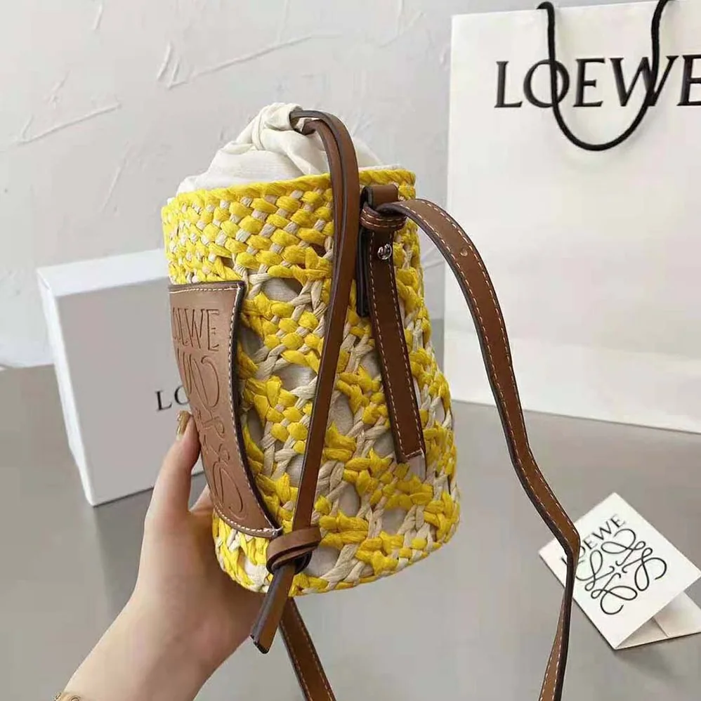 Loewe Cylinder Pocket in Iraca Palm and Calfskin for Women Loewe Cylinder Pocket in Iraca Palm and Calfskin for Women