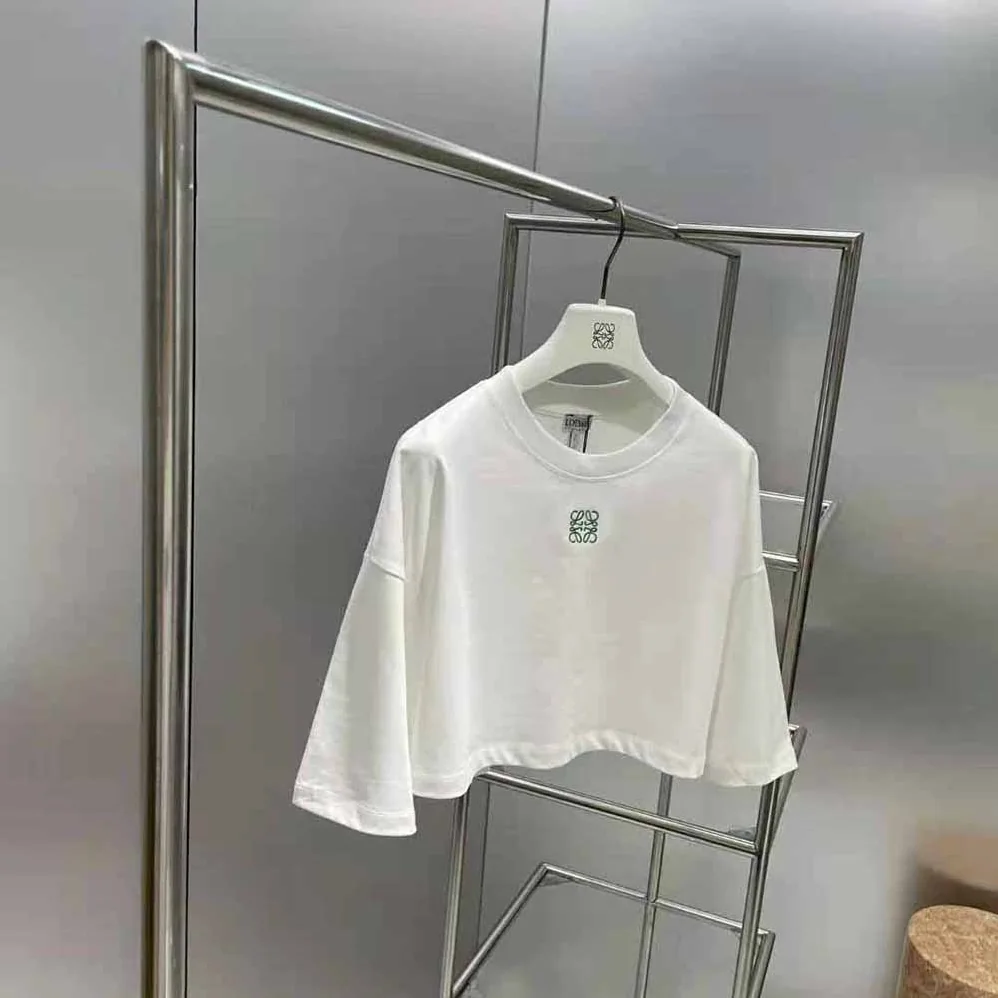 Loewe Cropped Anagram T-shirt in Cotton for Women in White Loewe Cropped Anagram T-shirt in Cotton for Women in White