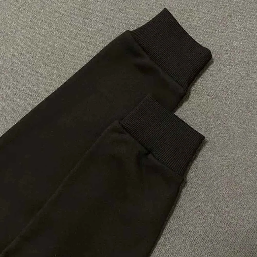 Burberry Logo Print Cotton Sweatshirt for Men in Black