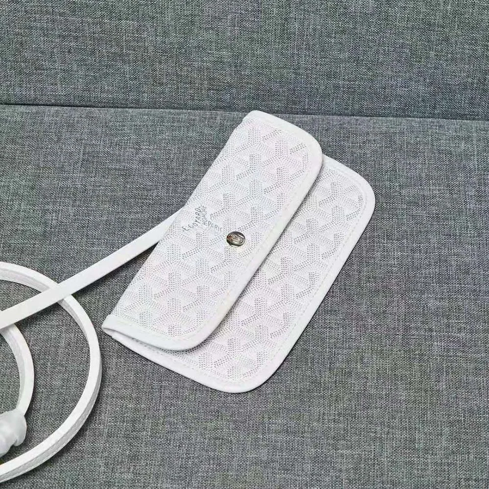 Goyard Sac Artois MM in Goyardine Canvas & Chevroches Calfskin for Women in White Goyard Sac Artois MM in Goyardine Canvas & Chevroches Calfskin for Women in White