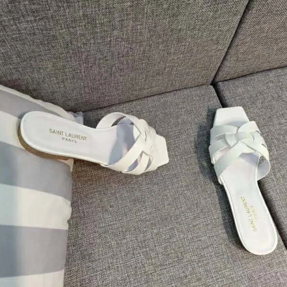 Saint Laurent YSL Tribute Flat Sandals in Metallic Leather for Women in White
