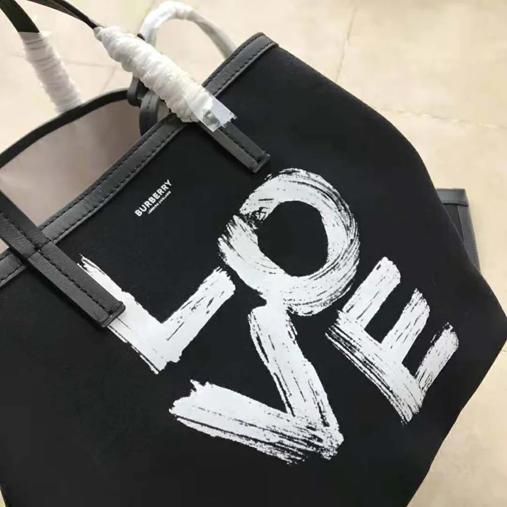 Burberry Medium Love Print Cotton Beach Tote for Women in Black