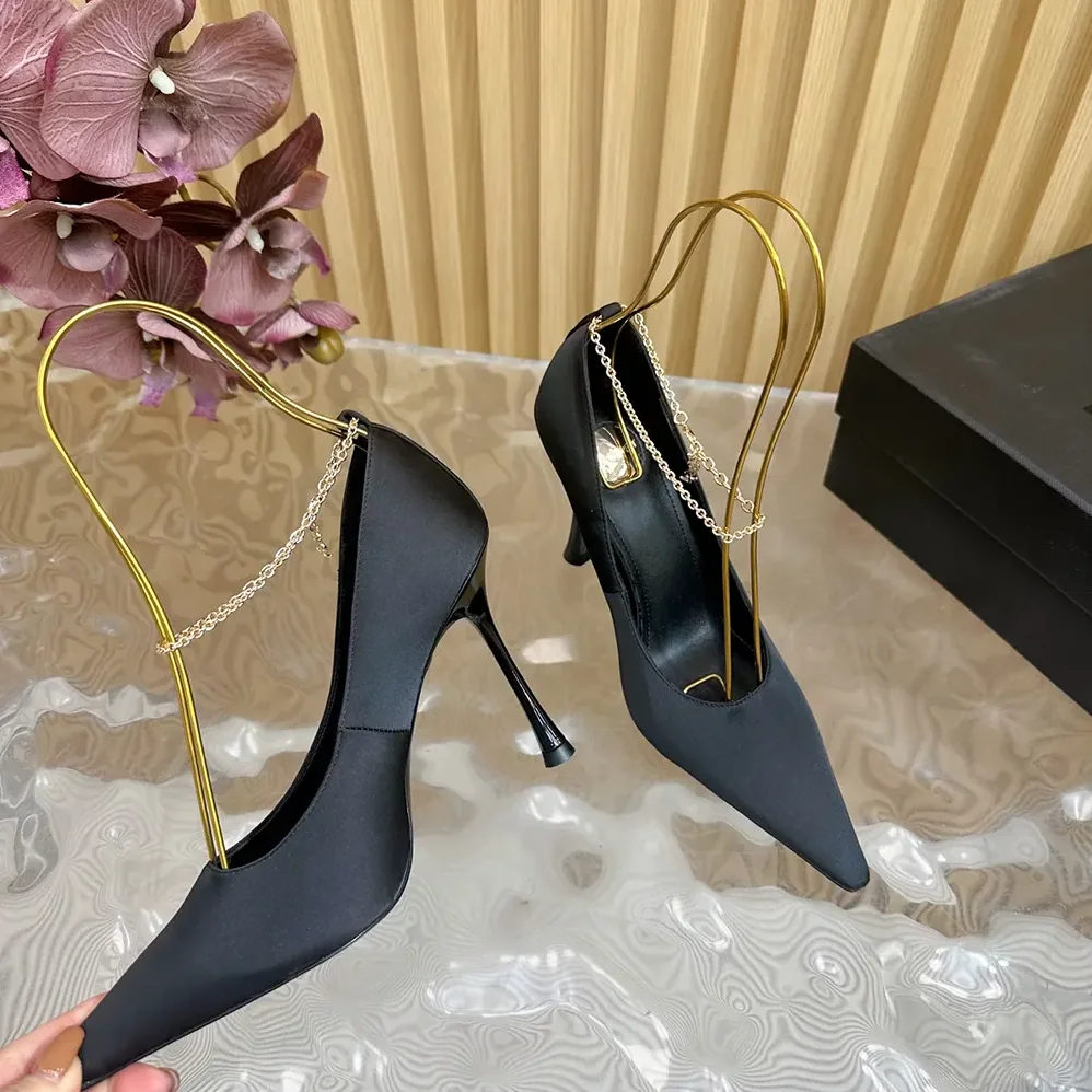 Saint Laurent YSL Regine Pumps in Satin Crepe for Women Saint Laurent YSL Regine Pumps in Satin Crepe for Women