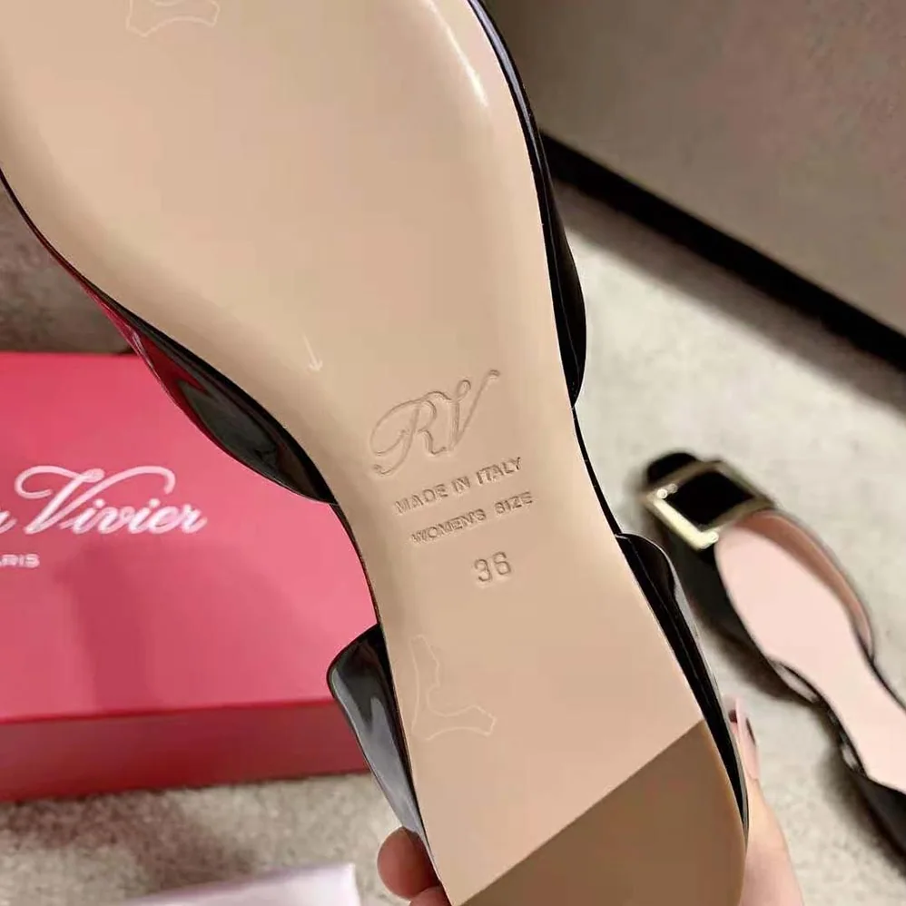 Roger Vivier Trompette Dorsay Metal Buckle Ballerinas in Patent Leather for Women in Black Roger Vivier Trompette Dorsay Metal Buckle Ballerinas in Patent Leather for Women in Black