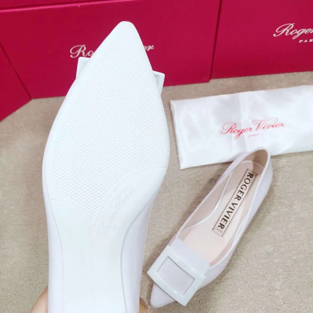 Roger Vivier Gommettine Ballerinas for Women in White Roger Vivier Gommettine Ballerinas for Women in White
