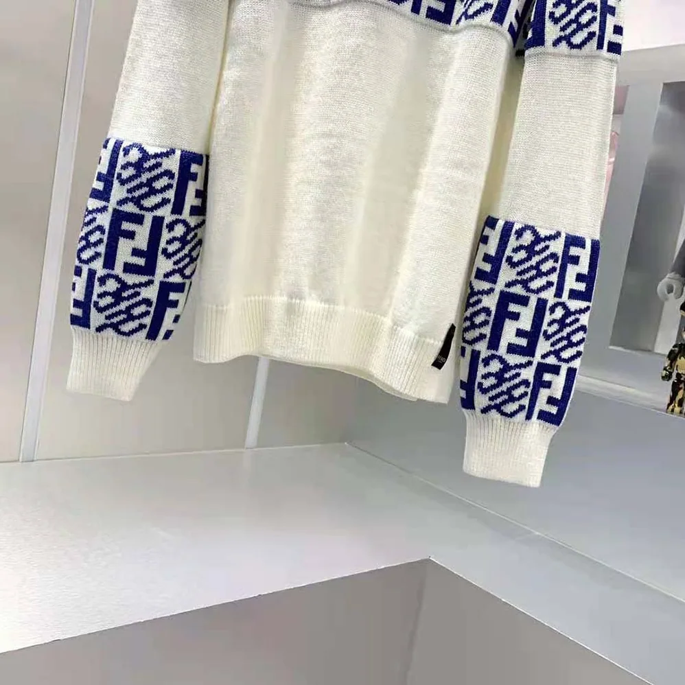 Fendi White wool Sweater with High Collar and Long Sleeves for Men