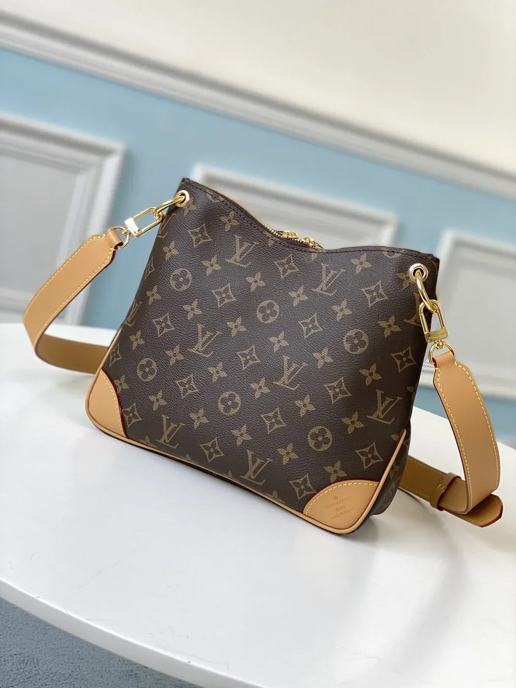 Louis Vuitton Louis Vuitton Odeon PM Brown / Louis Vuitton Louis Vuitton Odeon PM Brown /