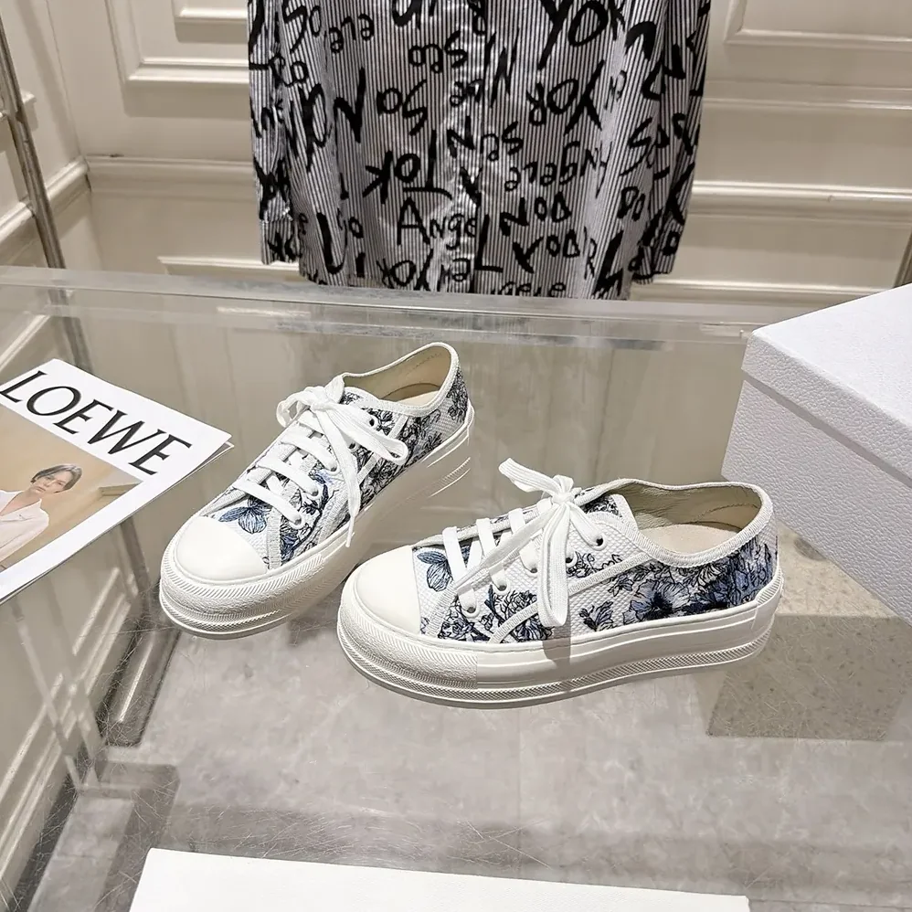 Dior Dioriviera Walk'n'Dior Sneaker White and Blue Toile de Jouy Floral Garden Embroidered Cotton for Women Dior Dioriviera Walk'n'Dior Sneaker White and Blue Toile de Jouy Floral Garden Embroidered Cotton for Women