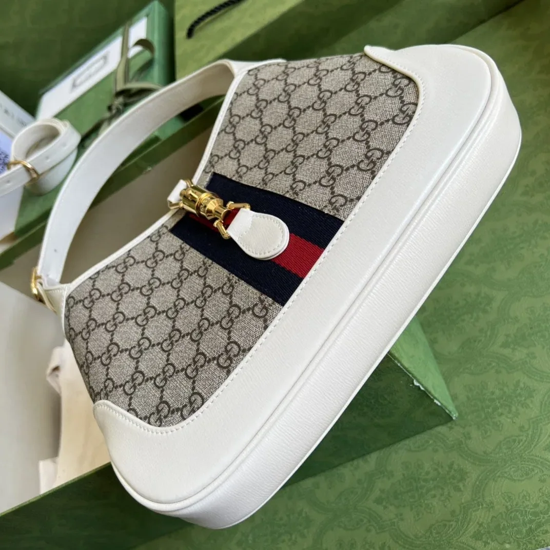 Gucci Jackie 1961 Small Shoulder Bag Beige And Ebony GG Supreme Canvas / Gucci Jackie 1961 Small Shoulder Bag Beige And Ebony GG Supreme Canvas /