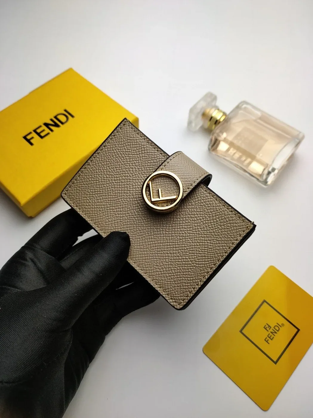 Fendi Card Holder Light Grey With Light Grey Gusseted Card Holder / FF 8M0301A18BF0E65