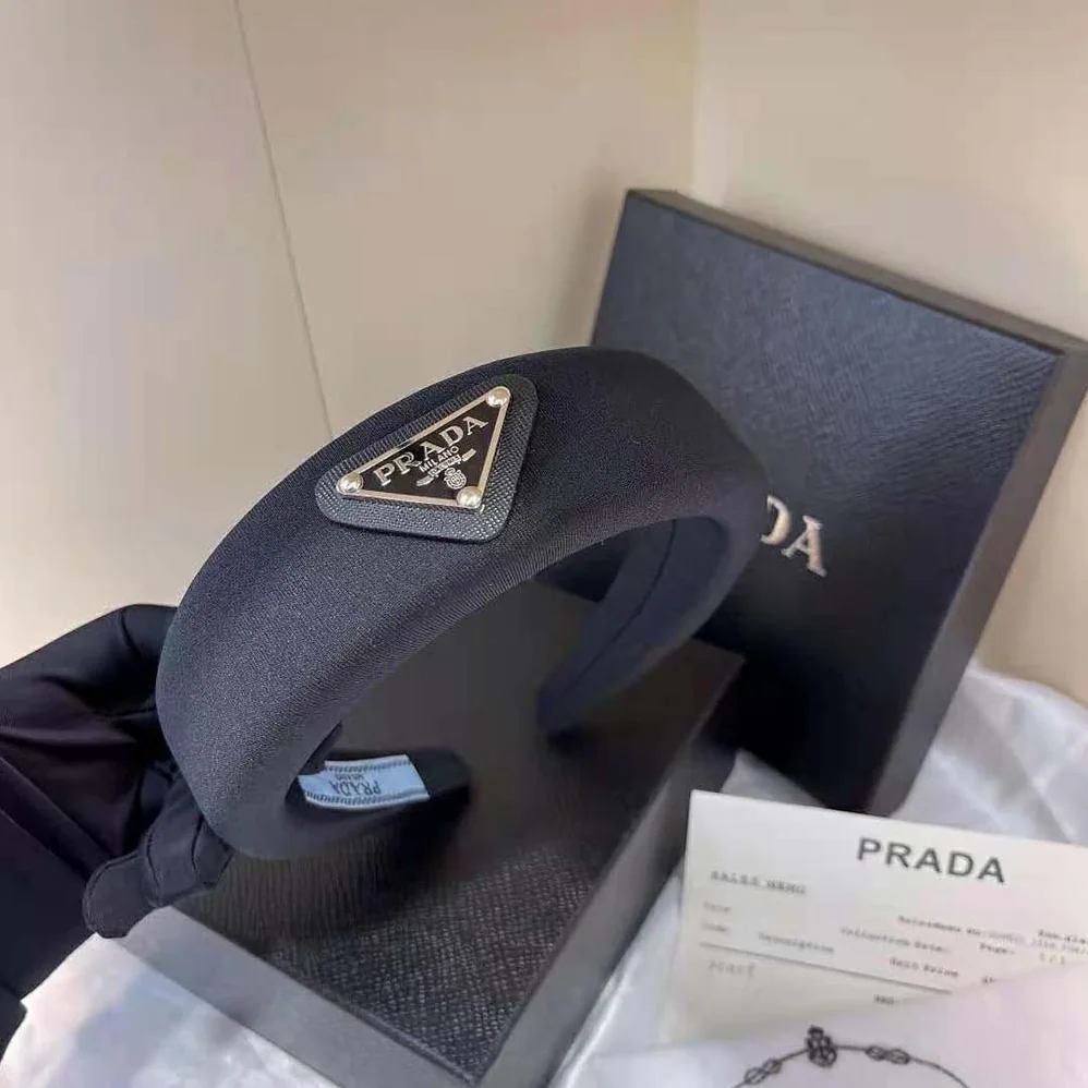 Prada Oversized Puffy Re-Nylon Headband for Women in Black Prada Oversized Puffy Re-Nylon Headband for Women in Black