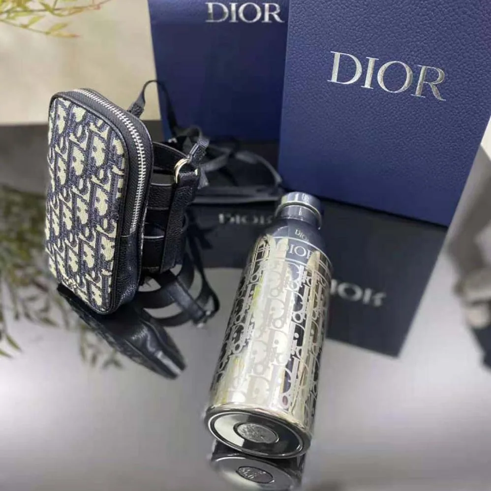 Dior Aqua Bottle with Shoulder Strap Off-White Grained Calfskin and Dior Oblique Stainless Steel for Unisex