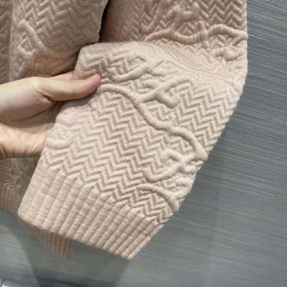 Fendi Sweater Pink Wool and Cashmere Sweater for Women Fendi Sweater Pink Wool and Cashmere Sweater for Women