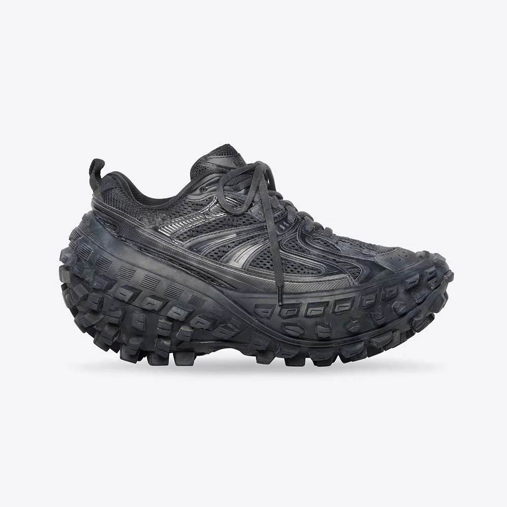 Balenciaga Defender Sneaker in Black Mesh and Nylon for Unisex Balenciaga Defender Sneaker in Black Mesh and Nylon for Unisex