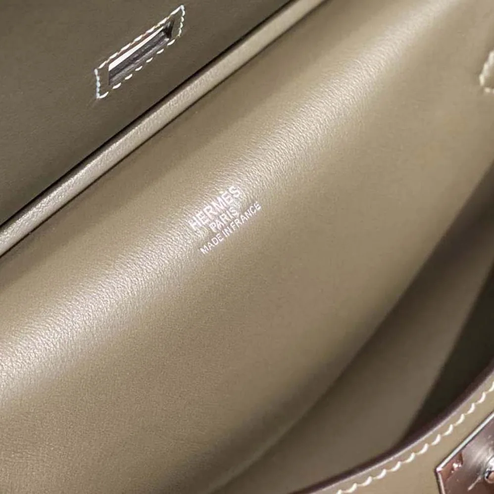 Hermes Jyspiere in Evercolor Leather for Women in Gray Hermes Jyspiere in Evercolor Leather for Women in Gray