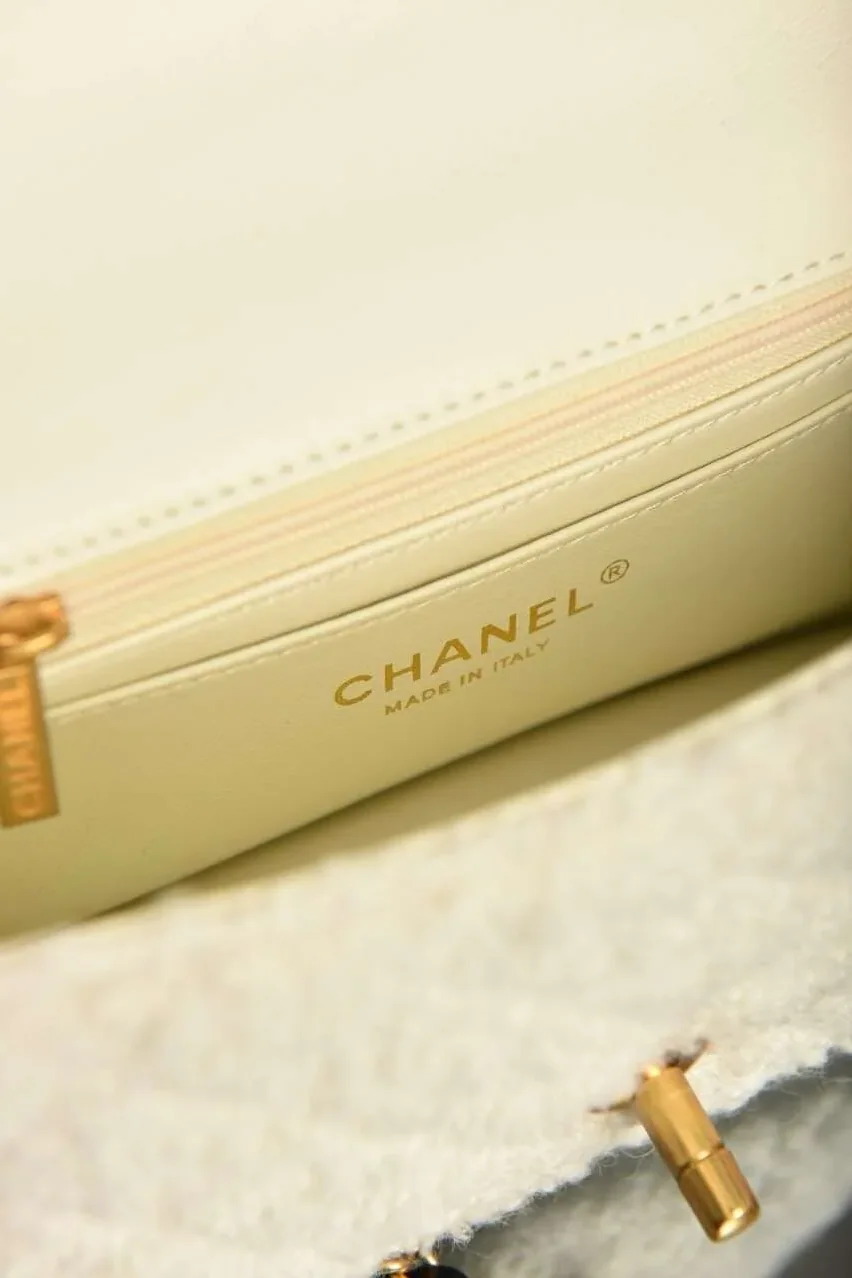 Mini Bag with Handle and Flap White