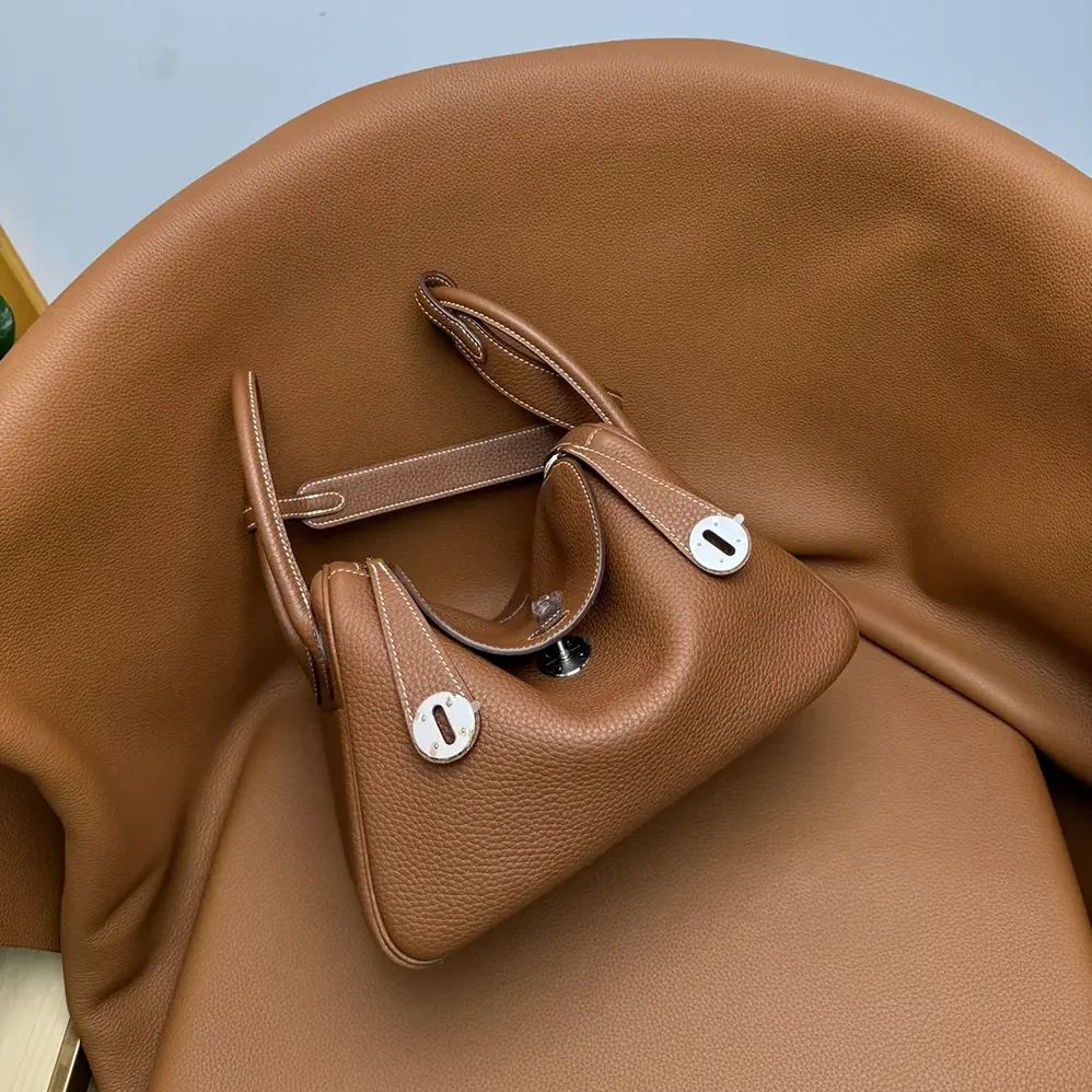 Hermes Lindy 30 in Clemence Leather for Women in Brown/Silver Hermes Lindy 30 in Clemence Leather for Women in Brown/Silver