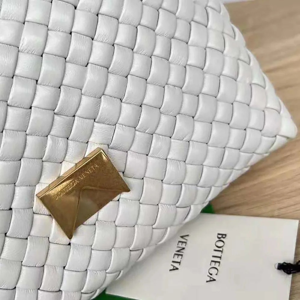 Bottega Veneta Patti Top Handle Bag in Lambskin for Women in White Bottega Veneta Patti Top Handle Bag in Lambskin for Women in White