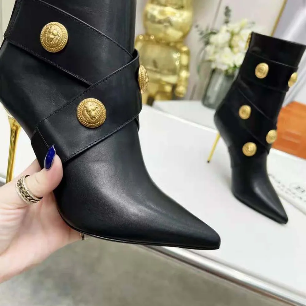 Balmain Alma Leather Ankle Boots for Women in Black Balmain Alma Leather Ankle Boots for Women in Black