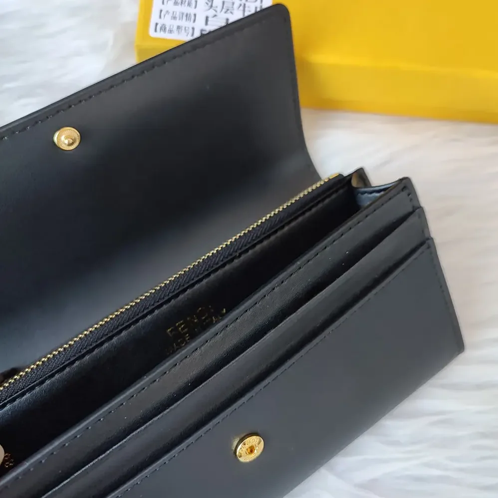 Fendi Continental White Leather Wallet Fastened with a Snap Button for Women