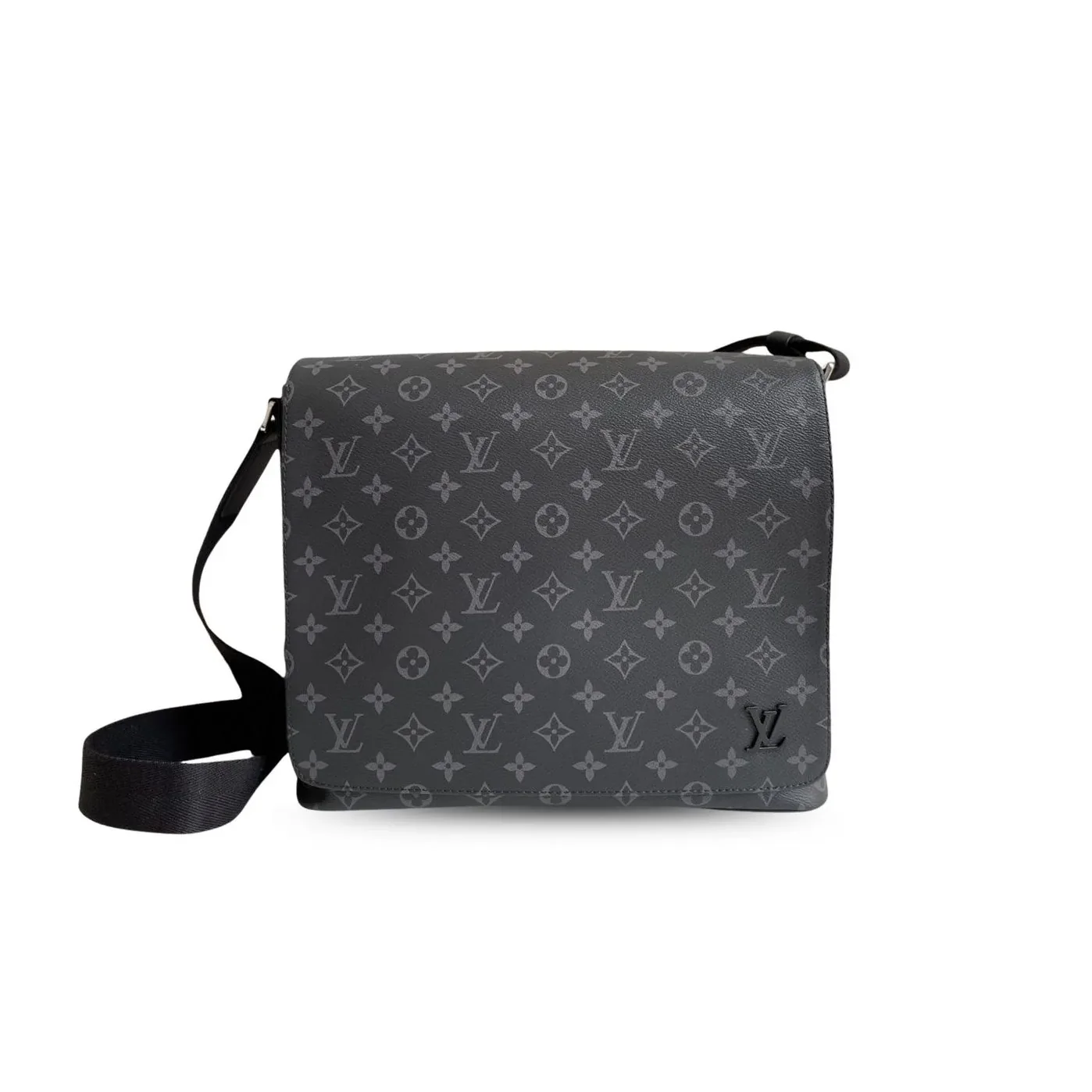 Louis Vuitton District MM Monogram Eclipse Canvas