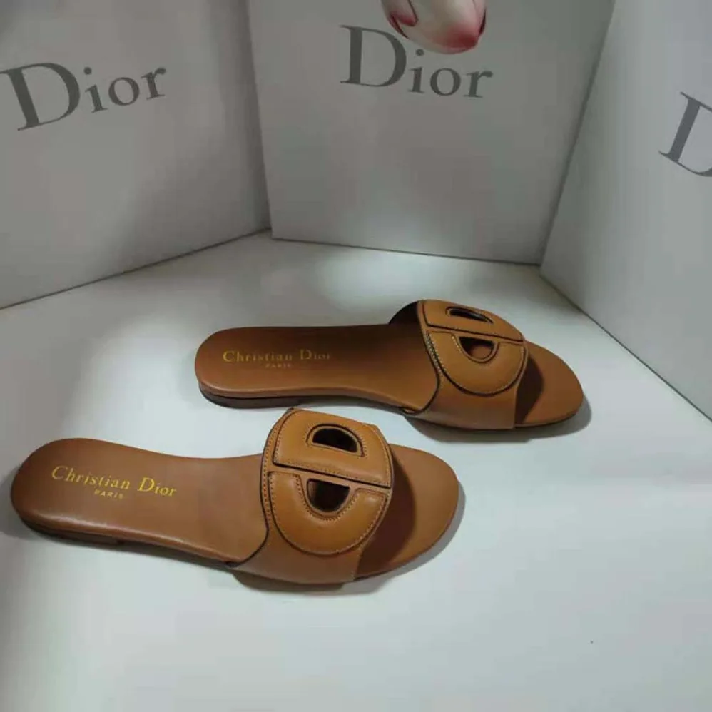 Dior D for Women in club Slide Camel Calfskin Dior D for Women in club Slide Camel Calfskin