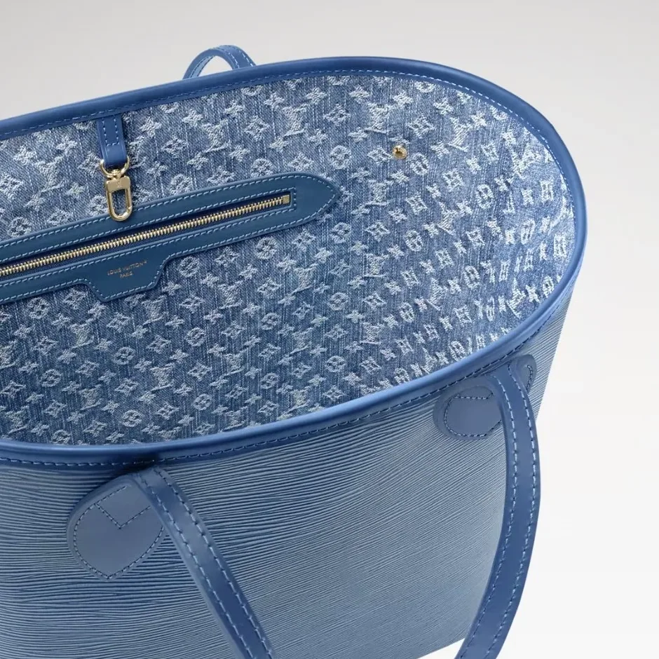 Louis Vuitton Neverfull MM Tote Bag in Blue Gold Hardware