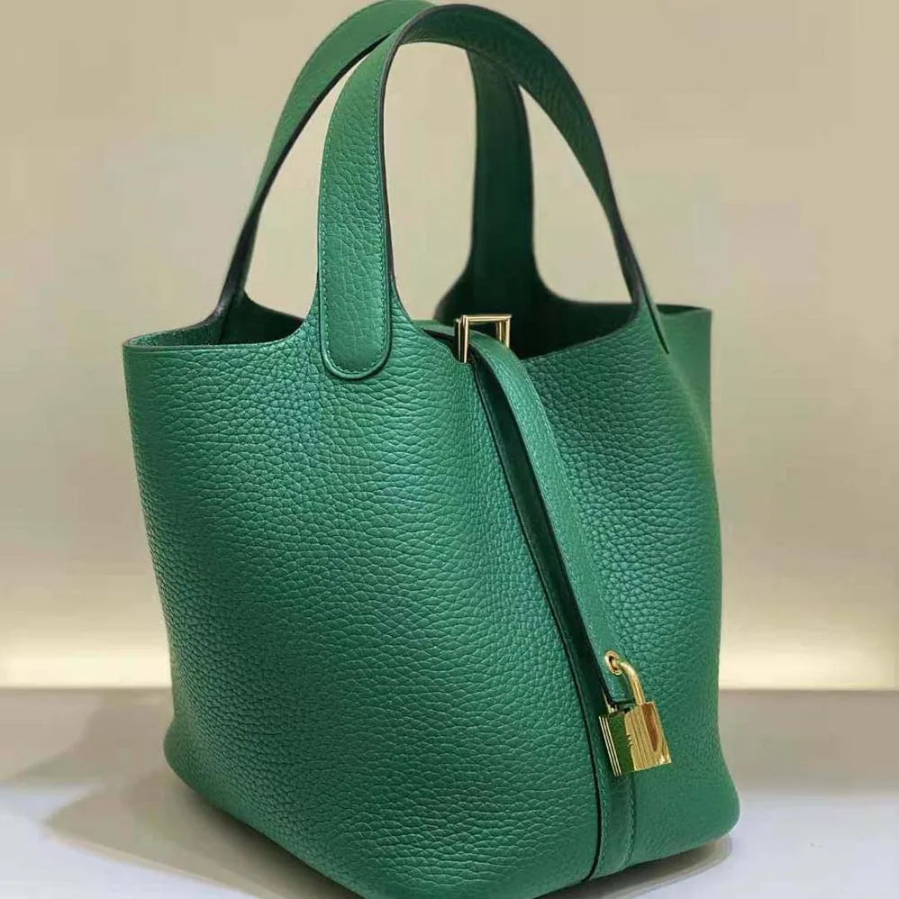 Hermes Picotin Lock 18cm in Clémence leather for Women in Green Hermes Picotin Lock 18cm in Clémence leather for Women in Green