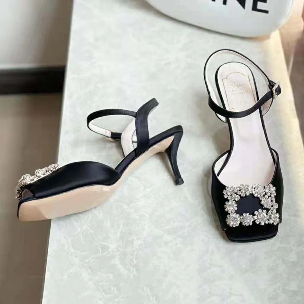 Roger Vivier Flower Strass Buckle Sandals in Satin for Women in Black