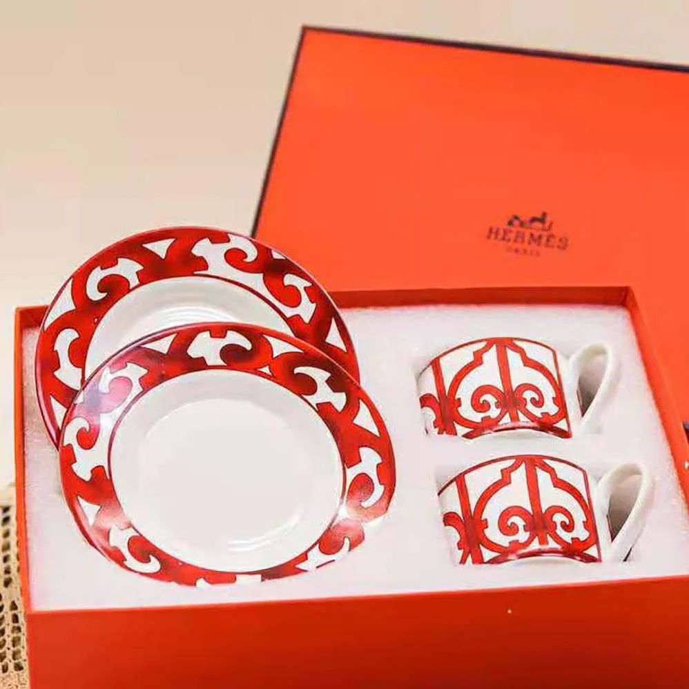Hermes Balcon Du Guadalquivir Tea Cup and Saucer for Unisex