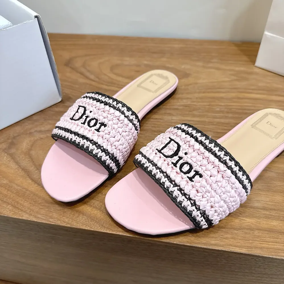 Dior Dioriviera Dior Woven Slide Soupir Pink Crocheted Raffia for Women in Effect Technical Fabric Dior Dioriviera Dior Woven Slide Soupir Pink Crocheted Raffia for Women in Effect Technical Fabric