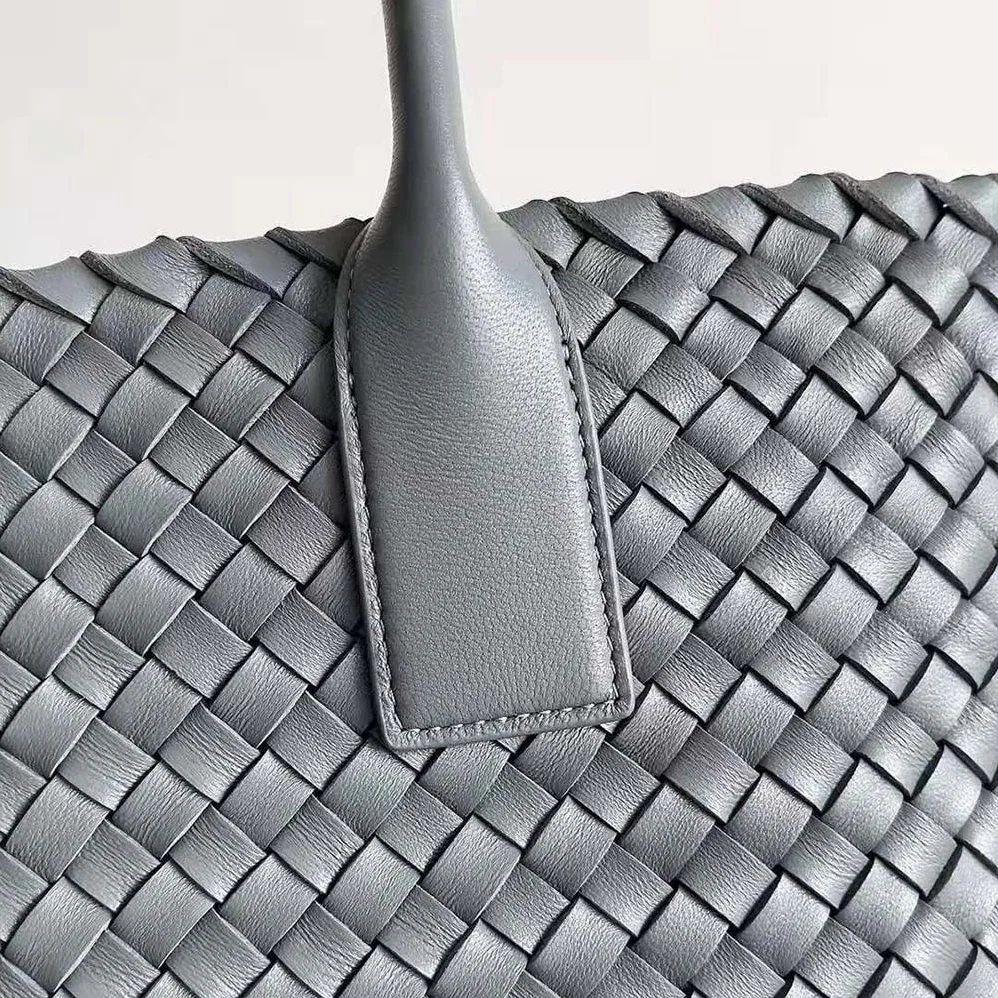Bottega Veneta Medium Cabat Leather Tote Bag with Detachable Strap for Women in Gray