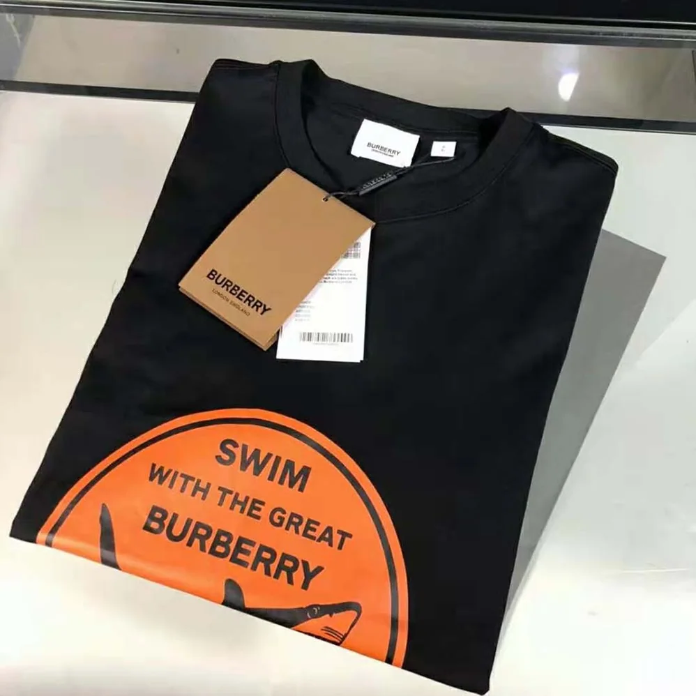 Burberry Shark Graphic Cotton Oversized T-shirt for Men in Black