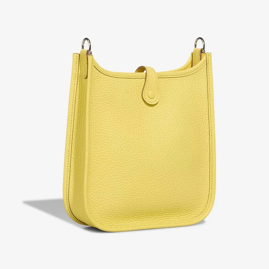 Hermes Evelyne 16 Amazone Shoulder Bag in Lime Palladium Hardware Hermes Evelyne 16 Amazone Shoulder Bag in Lime Palladium Hardware