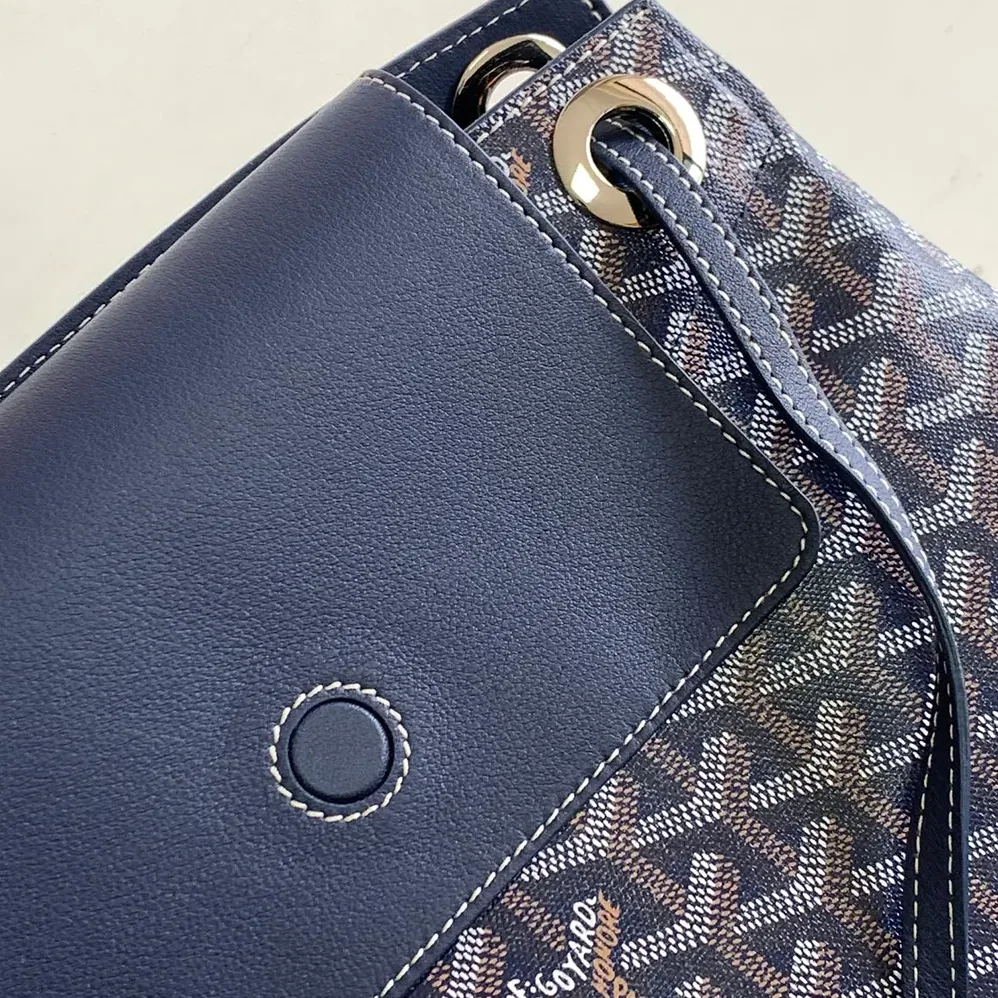 Goyard Rouette Souple Bag for Unisex in Navy Goyard Rouette Souple Bag for Unisex in Navy