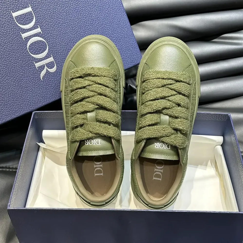 Dior B33 Sneaker Khaki Grained Calfskin and Khaki Dior Gravity Leather for Men Dior B33 Sneaker Khaki Grained Calfskin and Khaki Dior Gravity Leather for Men