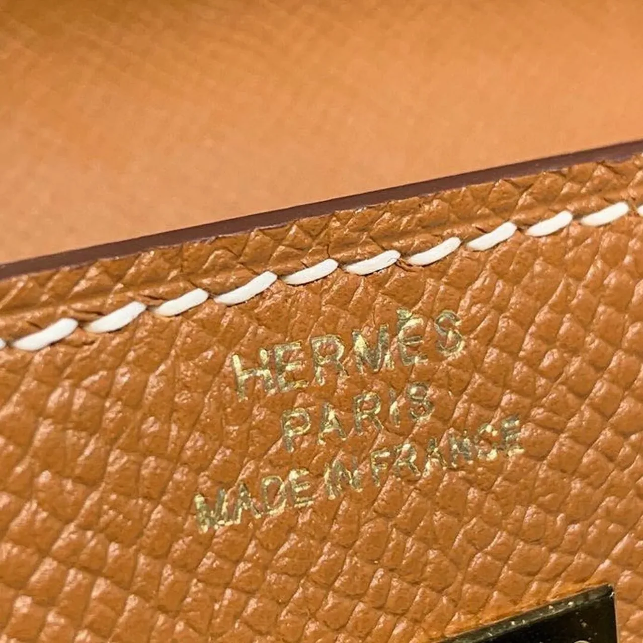 Hermes Kelly Wallet To Go Woc Brown With Gold Toned Hardware Bag / Hermes Kelly Wallet To Go Woc Brown With Gold Toned Hardware Bag /