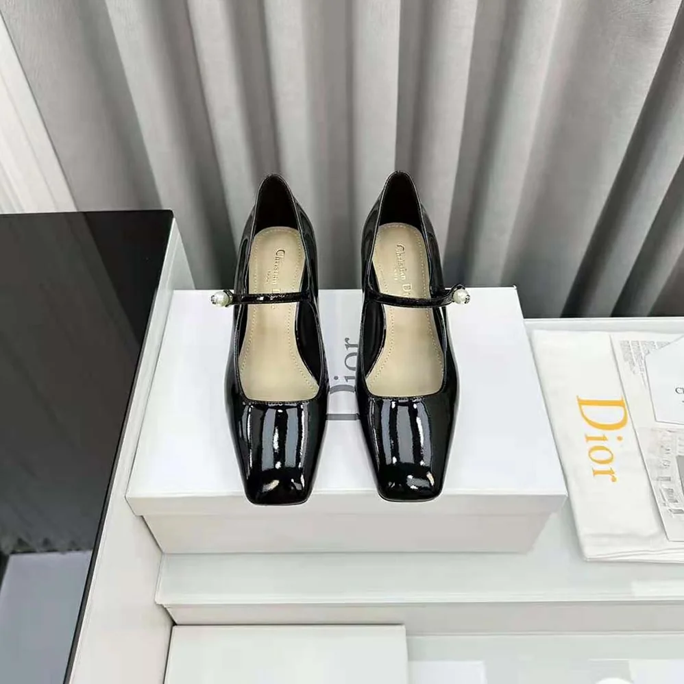 Dior Jolie Dior Pump Black Patent Calfskin for Women Dior Jolie Dior Pump Black Patent Calfskin for Women