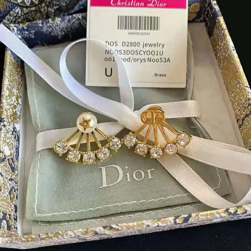 Dior Petit CD Earrings Gold for Women in Finish Metal Dior Petit CD Earrings Gold for Women in Finish Metal