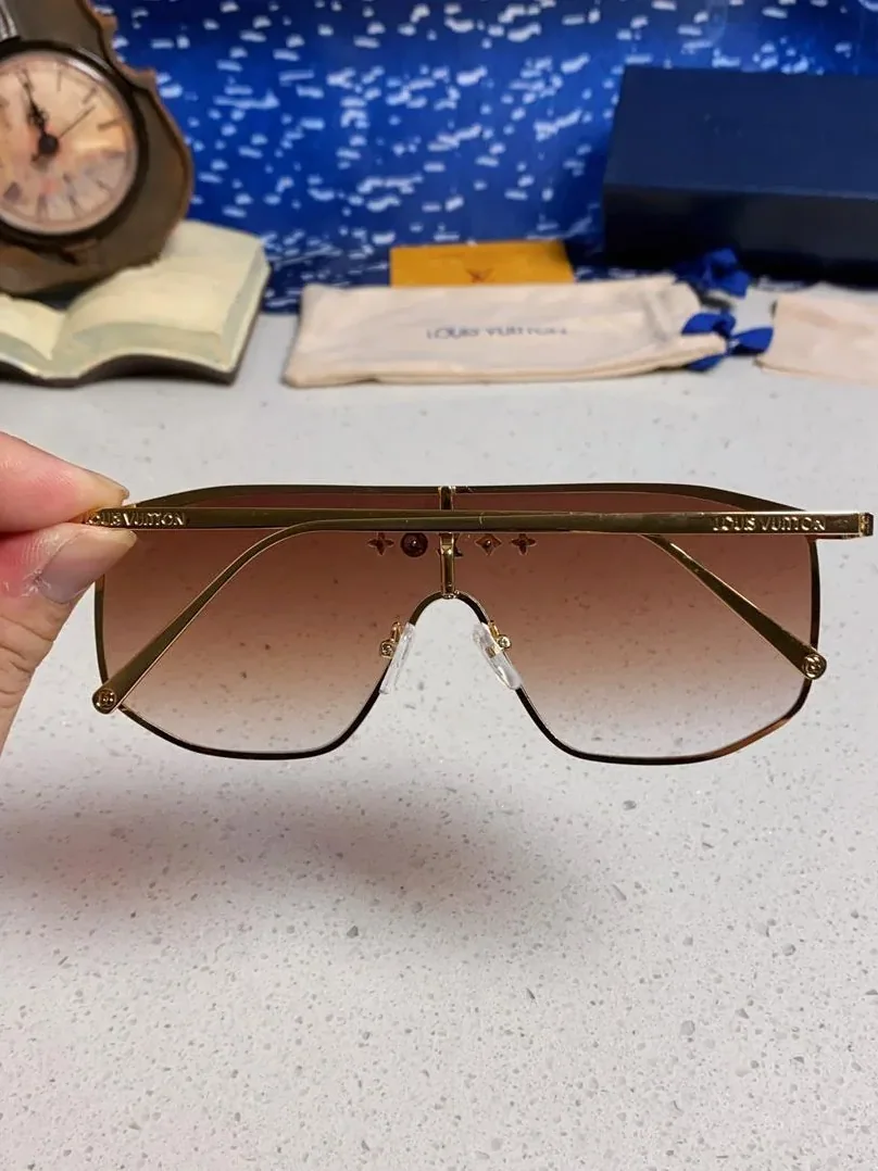 Louis Vuitton LV Golden Mask Sunglasses Brown Louis Vuitton LV Golden Mask Sunglasses Brown