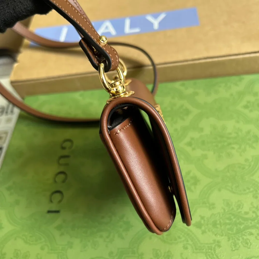 Gucci Blondie Card Case Wallet Shoulder Bag in Brown Gold Hardware Gucci Blondie Card Case Wallet Shoulder Bag in Brown Gold Hardware