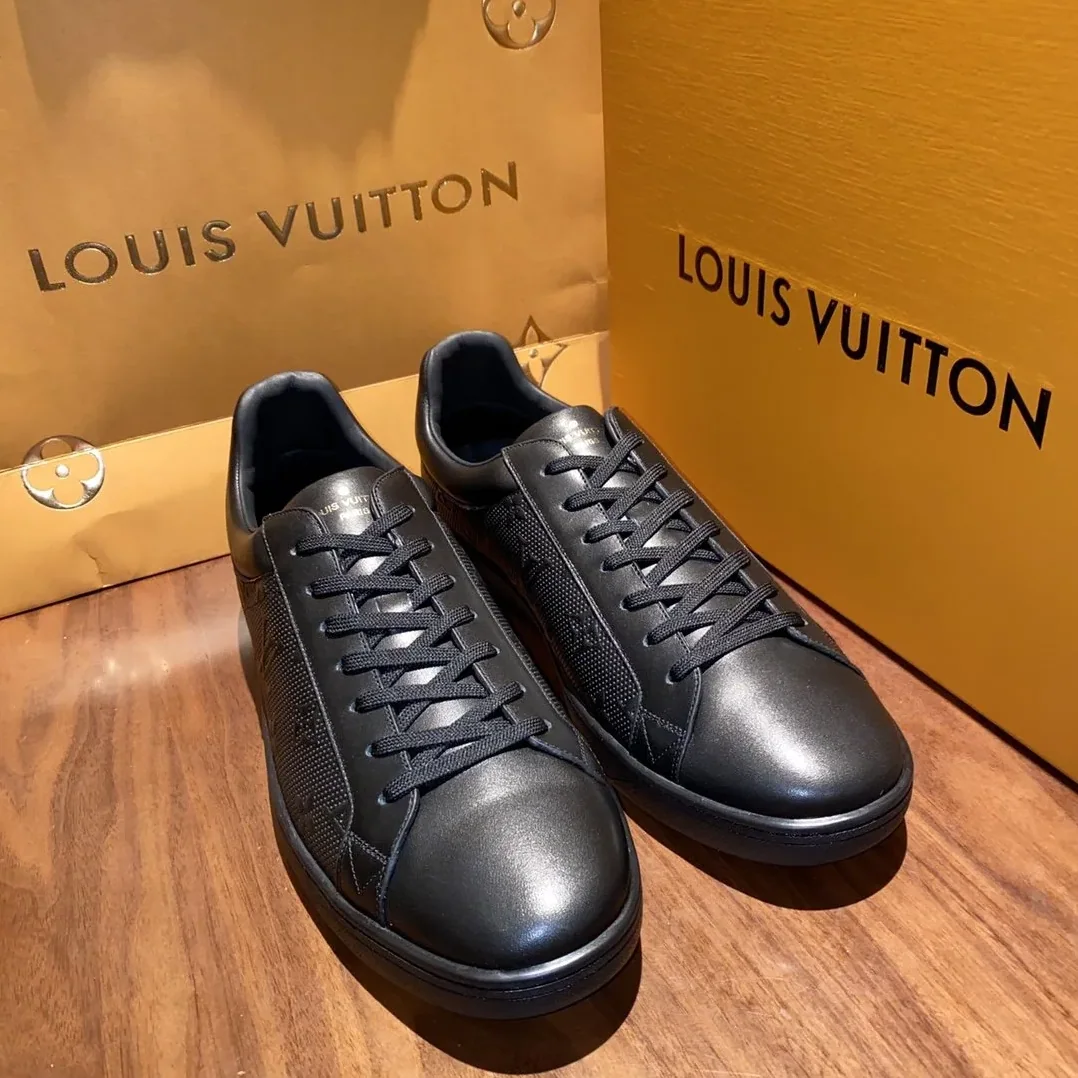 Louis Vuitton Luxembourg Sneaker Black LV 1A8QEB Louis Vuitton Luxembourg Sneaker Black LV 1A8QEB
