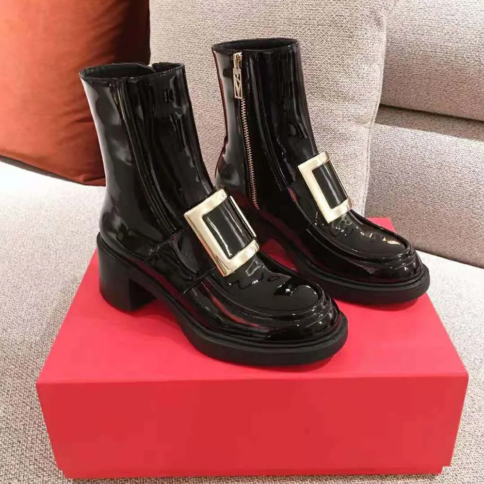 Roger Vivier Viv' Rangers Metal Buckle Ankle Boots in Patent Leather in 6cm Heel for Women Roger Vivier Viv' Rangers Metal Buckle Ankle Boots in Patent Leather in 6cm Heel for Women