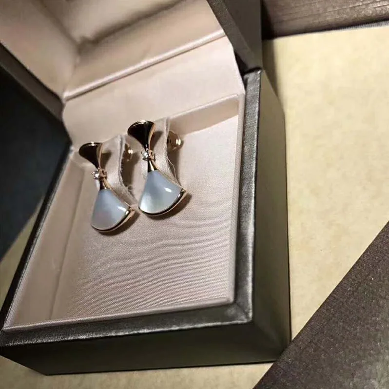 Bvlgari Divas' Dream Earrings 18 KT Rose Gold Set for Women Bvlgari Divas' Dream Earrings 18 KT Rose Gold Set for Women