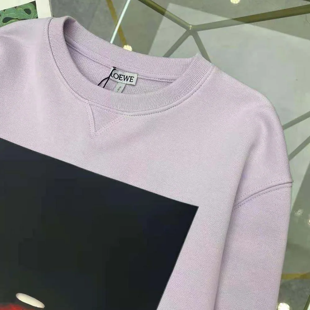 Loewe Ceramic Print Sweatshirt in Cotton for Women in Purple Loewe Ceramic Print Sweatshirt in Cotton for Women in Purple