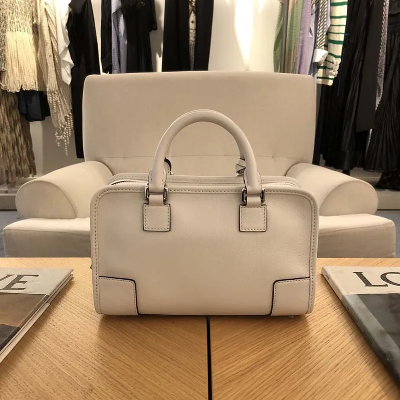 Loewe Amazona 28 Bag Ivory in Calf Leather for Women in White