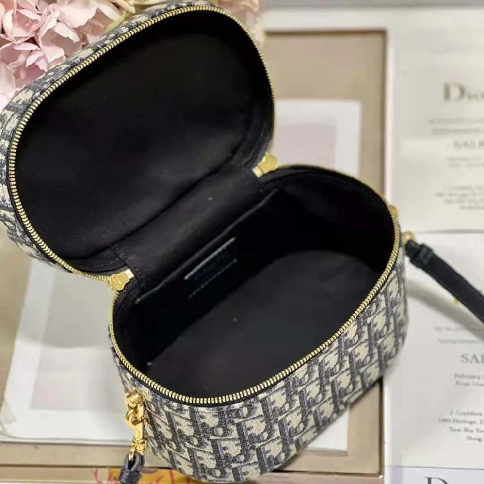 Dior Medium CD Signature Vanity Case Blue Dior Oblique Jacquard for Women Dior Medium CD Signature Vanity Case Blue Dior Oblique Jacquard for Women